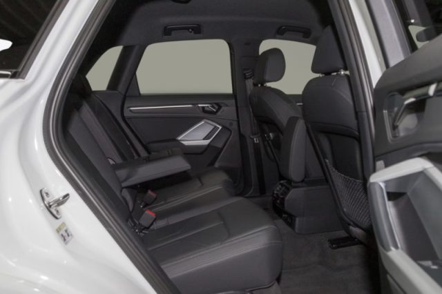 Audi Q3 40 TDI quattro S tronic - foto 4 di 4