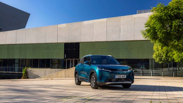 BYD Atto 2 DM-i 1.5 212 CV PHEV Boost - foto 1 di 4