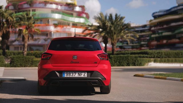 SEAT Ibiza 1.5 TSI EVO ACT DSG 5 porte FR - foto 1 di 4