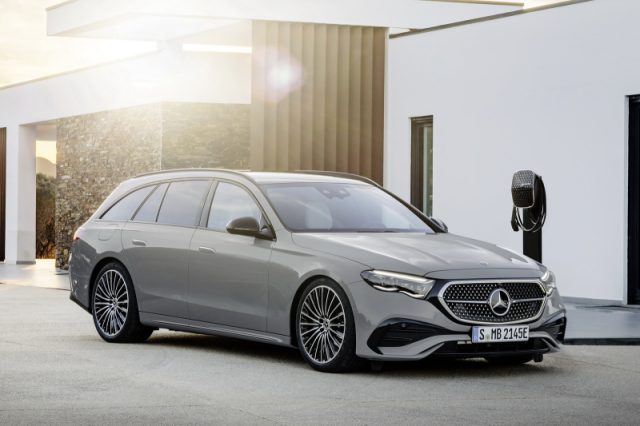 Mercedes-Benz E 300 e hybrid EQ S.W. Advanced Plus - foto 1 di 4