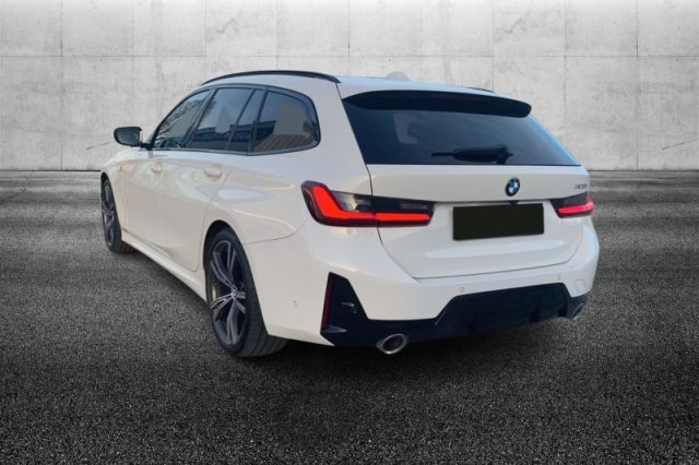 BMW 320 i Touring Msport - foto 4 di 4