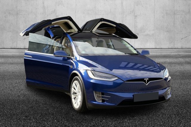 Tesla Model X 75kWh Dual Motor - foto 2 di 4