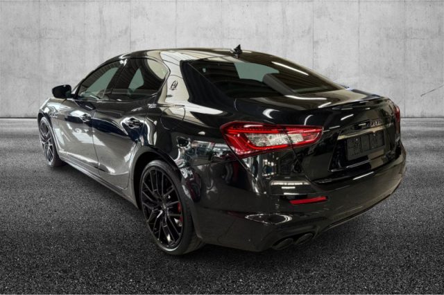Maserati Ghibli V6 430 CV Q4 Gransport - foto 4 di 4