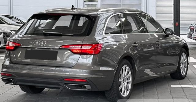 Audi A4 Avant 35 TFSI S tronic - foto 2 di 4