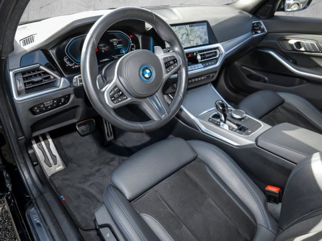 BMW 320 e Msport - foto 4 di 4