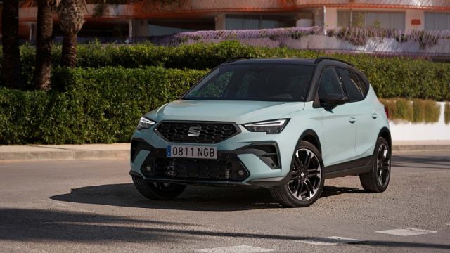 SEAT Arona 1.0 EcoTSI 115 CV DSG Black Edition nuovo a PIEVE DI CENTO