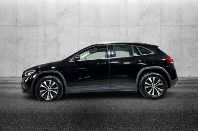 Mercedes-Benz GLA 200 d Automatic Business - foto 3 di 4