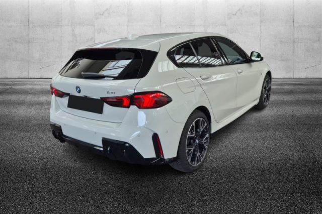 BMW 120 48V MSport Design - foto 3 di 4