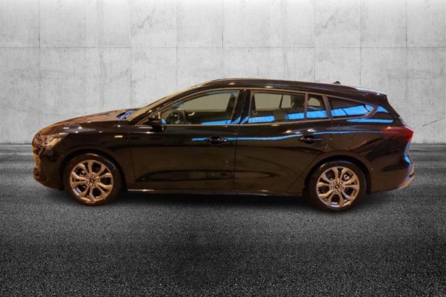 Ford Focus 1.0 EcoBoost Hybrid 125 CV SW ST-Line semestrale a PIEVE DI CENTO