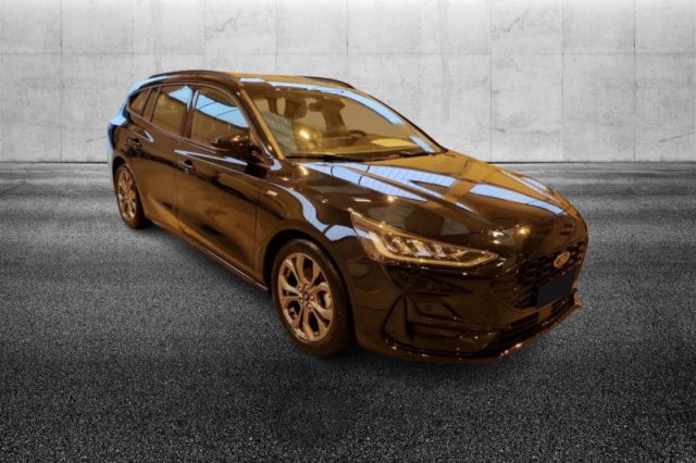 Ford Focus 1.0 EcoBoost Hybrid 125 CV SW ST-Line - foto 2 di 4