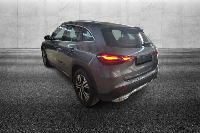 Mercedes-Benz GLA 200 d Automatic Progressive Advanced Plus - foto 4 di 4