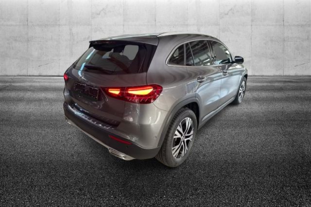 Mercedes-Benz GLA 200 d Automatic Progressive Advanced Plus - foto 3 di 4
