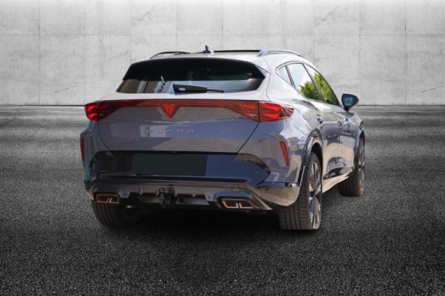CUPRA Formentor 1.5 e-Hybrid DSG - foto 2 di 4