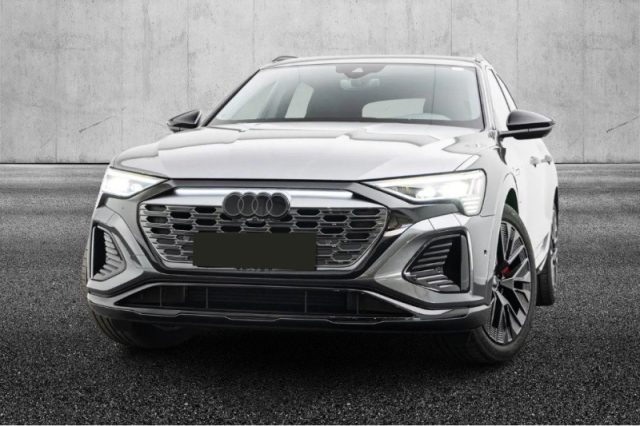Audi Q8 e-tron 55 quattro S line edition - foto 2 di 4