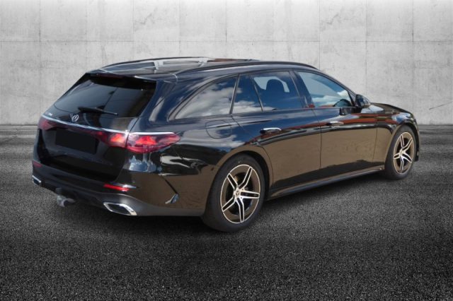 Mercedes-Benz E 220 d Mild hybrid S.W. AMG Line Advanced Plus - foto 3 di 4