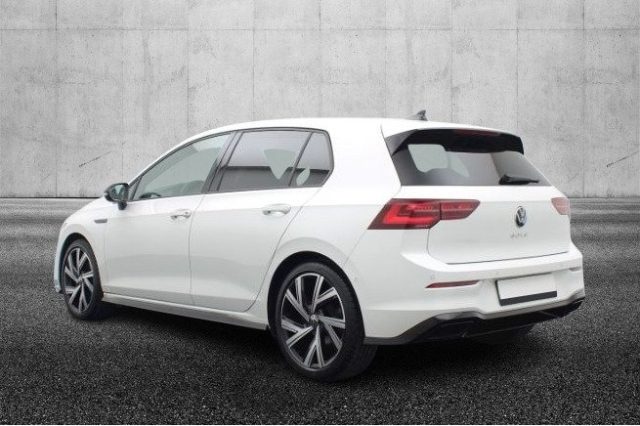 Volkswagen Golf 2.0 TDI 150 CV DSG SCR R-Line - foto 2 di 4