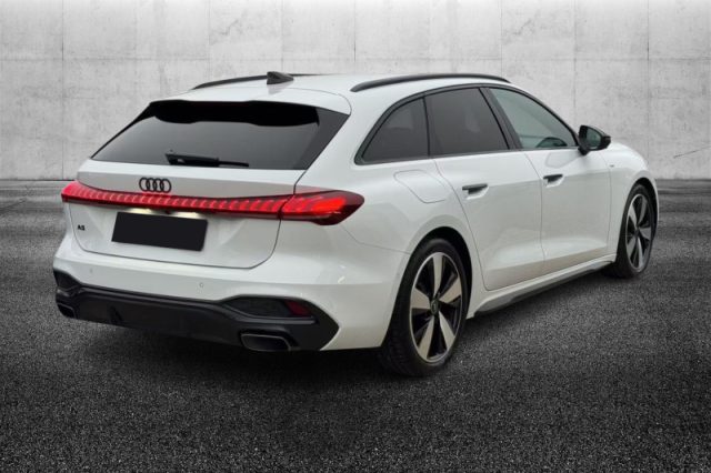 Audi A5 Avant TFSI 150 kW S tronic S Line edition - foto 4 di 4