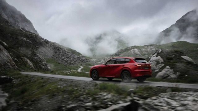 Mazda 2 .5L e-Skyactiv G PHEV AWD Takumi Plus CX-60 nuovo a PIEVE DI CENTO
