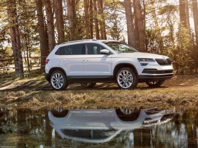 Skoda Karoq 1.5 TSI ACT SportLine - foto 1 di 4
