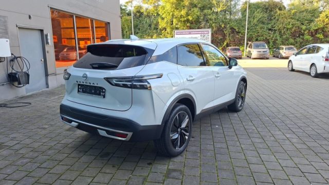 Nissan Qashqai 1.3 DIG-T 160 CV Tekna - foto 2 di 4