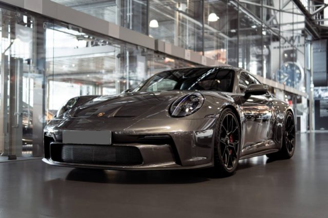 Porsche 911 GT3 Touring - foto 3 di 4