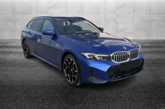 BMW 330 d 48V xDrive Touring Msport - foto 2 di 4