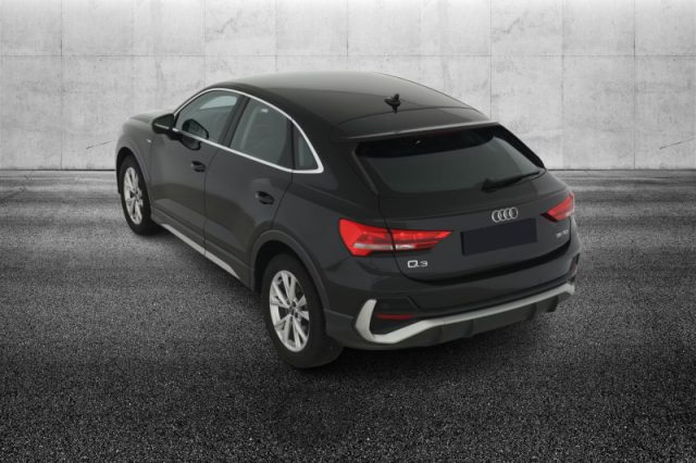 Audi Q3 SPB 35 TDI S tronic S line edition - foto 3 di 4