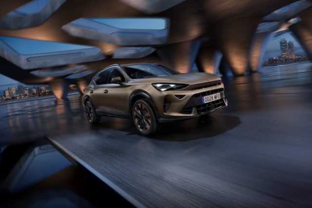 CUPRA Formentor 1.5 e-Hybrid DSG VZ Extreme - foto 1 di 4
