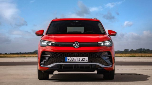 Volkswagen Tiguan 2.0 TDI 150 CV DSG Life nuovo a PIEVE DI CENTO