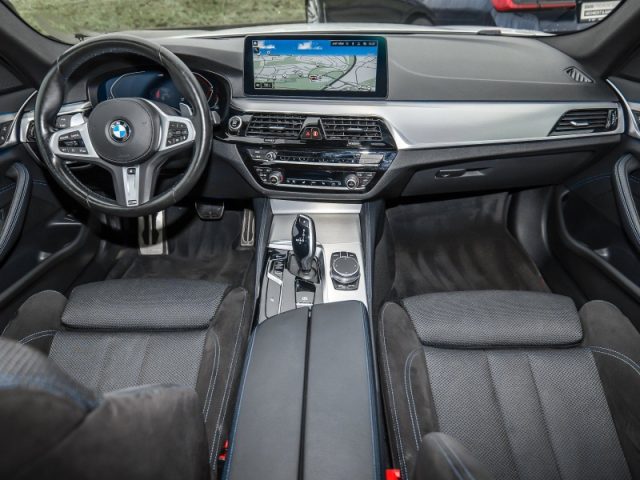 BMW 520 d 48V xDrive Touring Msport - foto 3 di 4