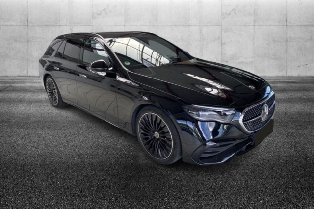 Mercedes-Benz E 300 de hybrid EQ 4Matic S.W. AMG Line Premium - foto 2 di 4