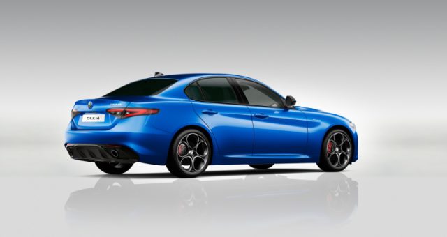 Alfa Romeo Giulia 2.2 Turbodiesel 160 CV AT8 Veloce - foto 1 di 4