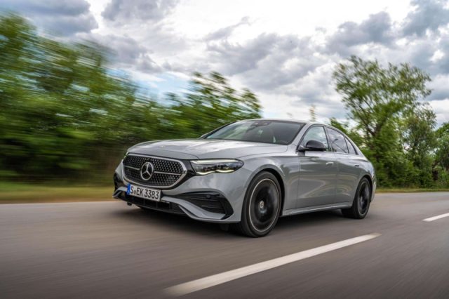 Mercedes-Benz E 300 e hybrid EQ 4Matic Exclusive Premium Plus nuovo a PIEVE DI CENTO