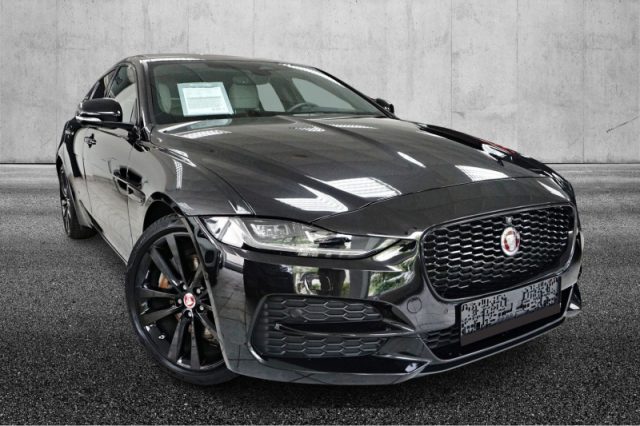 Jaguar XE 2.0 D 204 CV aut. R-Dynamic HSE - foto 2 di 15