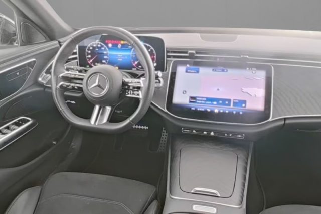 Mercedes-Benz E 220 d Mild hybrid S.W. AMG Line Advanced Plus - foto 4 di 4