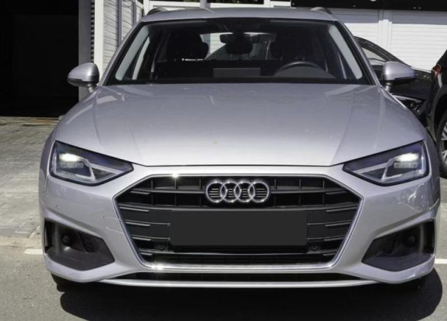 Audi A4 Avant 35 TFSI S tronic - foto 2 di 4