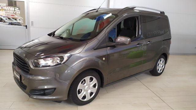 Ford Tourneo Courier 1.5 TDCI 75 CV Plus usato a MUGGIA