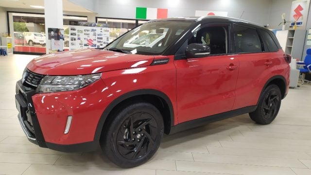 Suzuki Vitara 1.4 Hybrid 4WD AllGrip Top, del 2025, 4.913 km, in vendita a Muggia (TS)