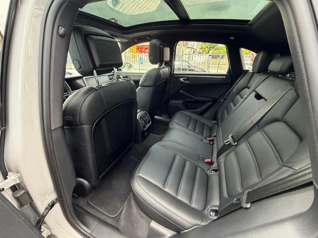 Porsche Macan 2.9 GTS * PASM * TETTO * ACC * CHRONO * BOSE *, del 2023, 39.500 km, in vendita a Saonara (PD)