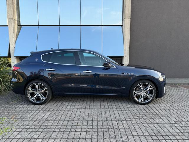 Maserati Levante Q4 Gransport * CARBONIO *TETTO *BLU NOBILE *360� - foto 4 di 4