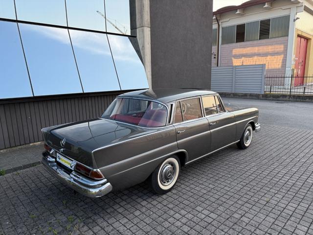 Mercedes-Benz 220 SE * TETTO APRIBILE * SERVICE BOOK * - foto 4 di 4
