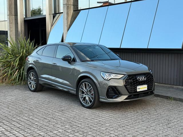 Audi Q3 Sportback SPB 40 TDI quattro *S line edition * 360 - foto 2 di 4