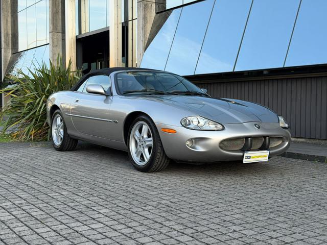 Jaguar XK8 4.0 Convertibile * ASI CRS * DISTRIBUZIONE * - foto 2 di 4