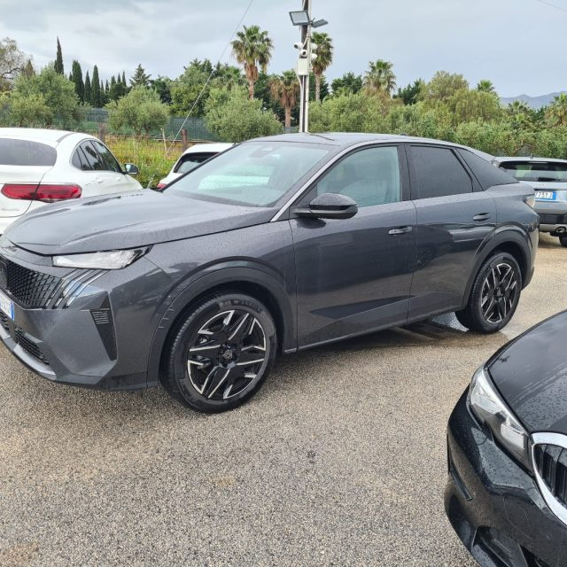 Peugeot 3008 Hybrid 136 e-DCS6 Allure - foto 4 di 4