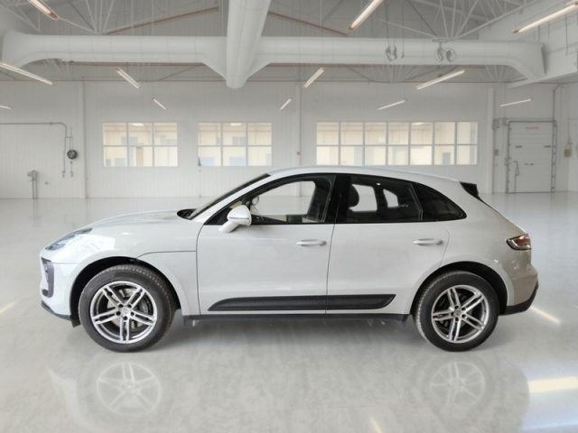 Porsche Macan 2 - foto 3 di 4