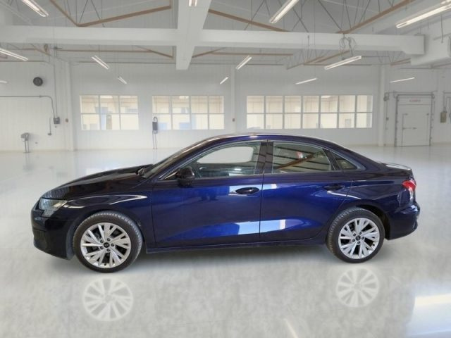 Audi A3 Sedan 30 TFSI S tronic Business - foto 3 di 4