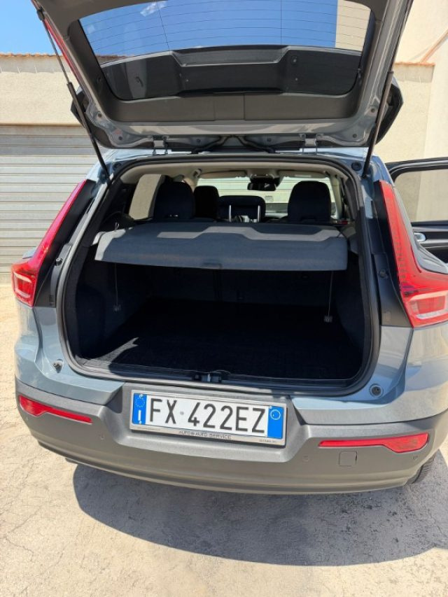 Volvo XC40 D3 AWD Momentum - foto 4 di 4