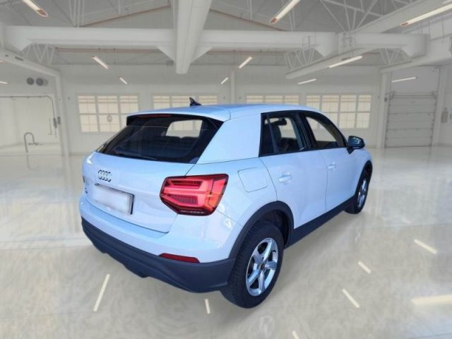 Audi Q2 30 TDI S tronic Business - foto 2 di 4