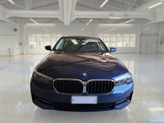 BMW 520 d 48V Business - foto 4 di 4