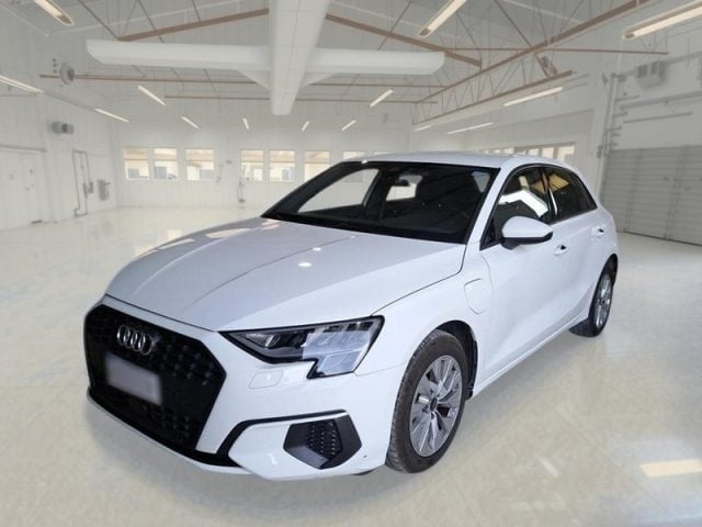 Audi A3 SPB 40 TFSI e S tronic Business usato a ALCAMO